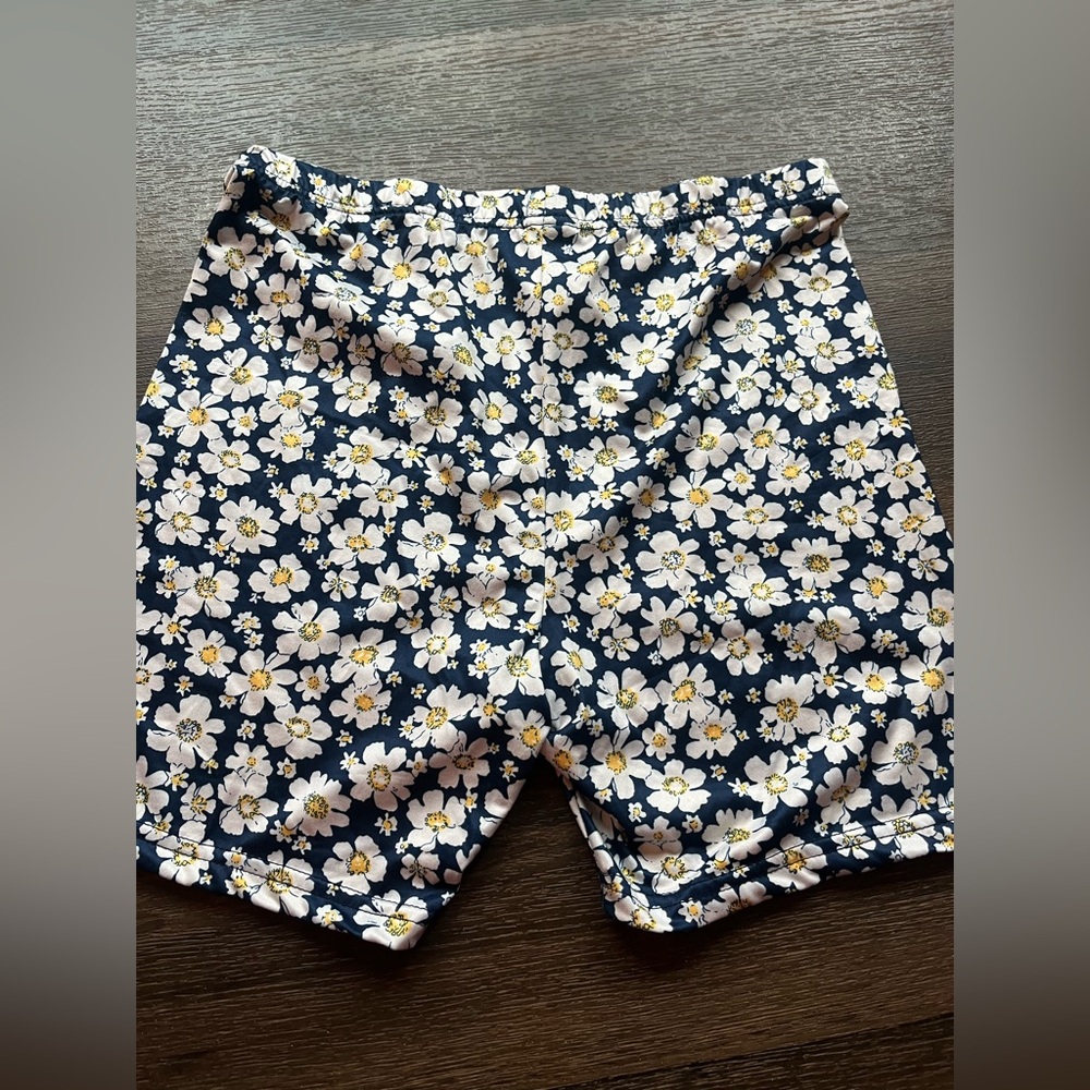 Floral Print Biker Shorts Set - Picture 8 of 8